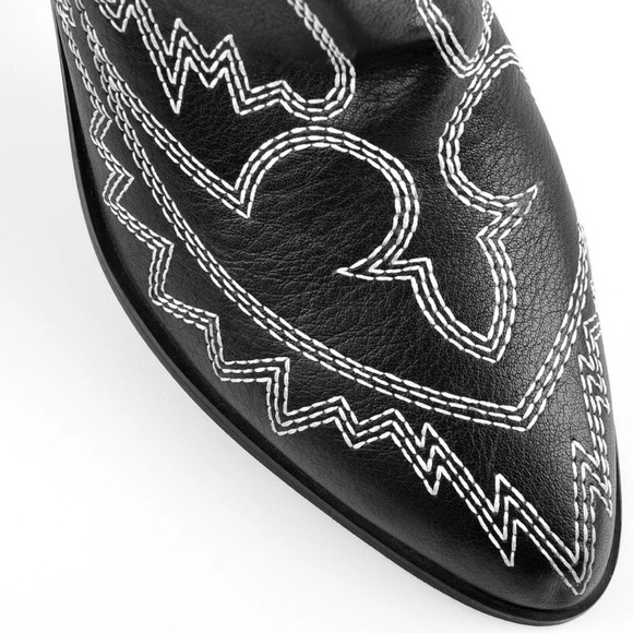 MissHeel Embroidery Tapered Heel Western Boots - Picture 4 of 7